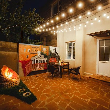 Mkhitaryan Guest House Gyumri Bagian luar foto
